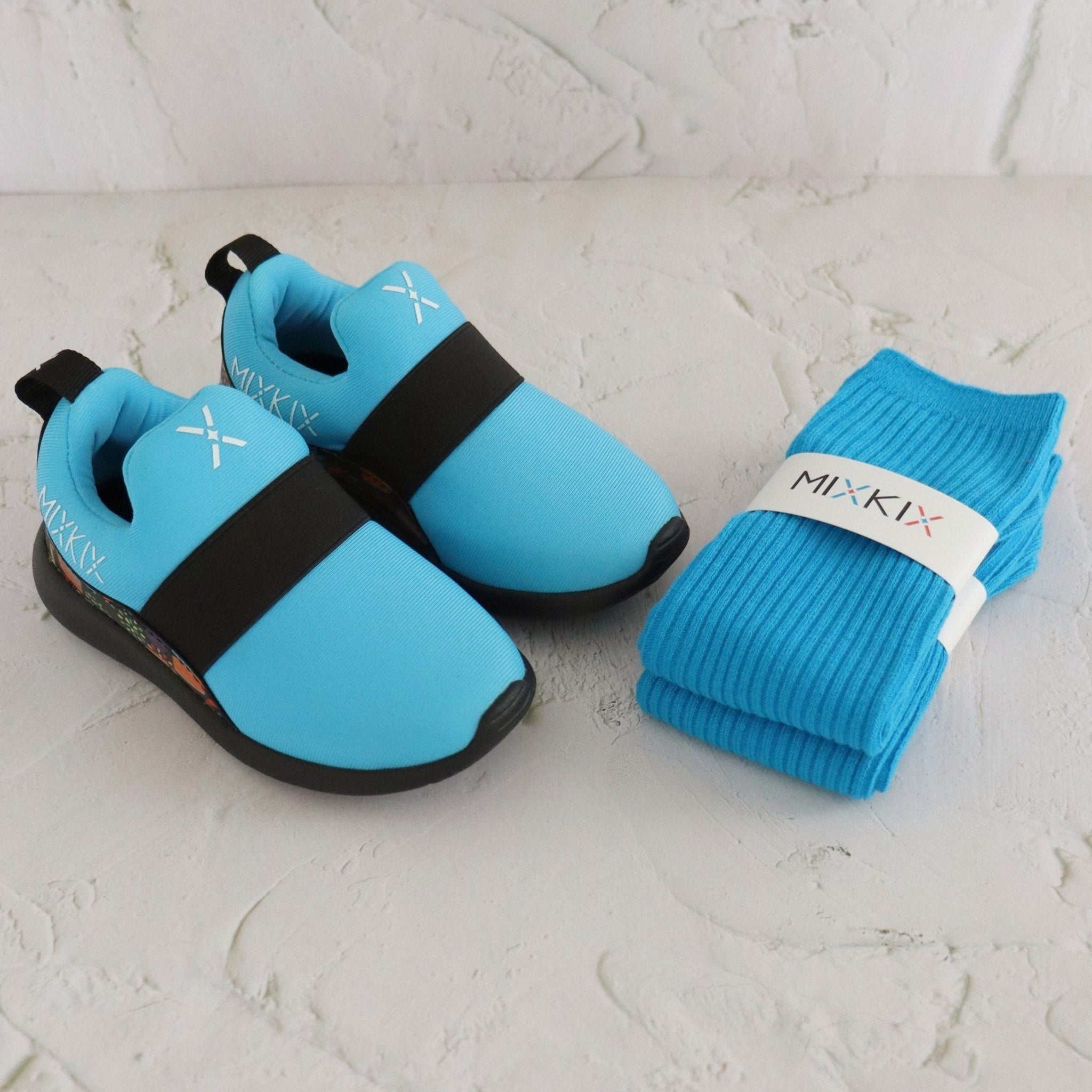 Blue sneaker and sock set