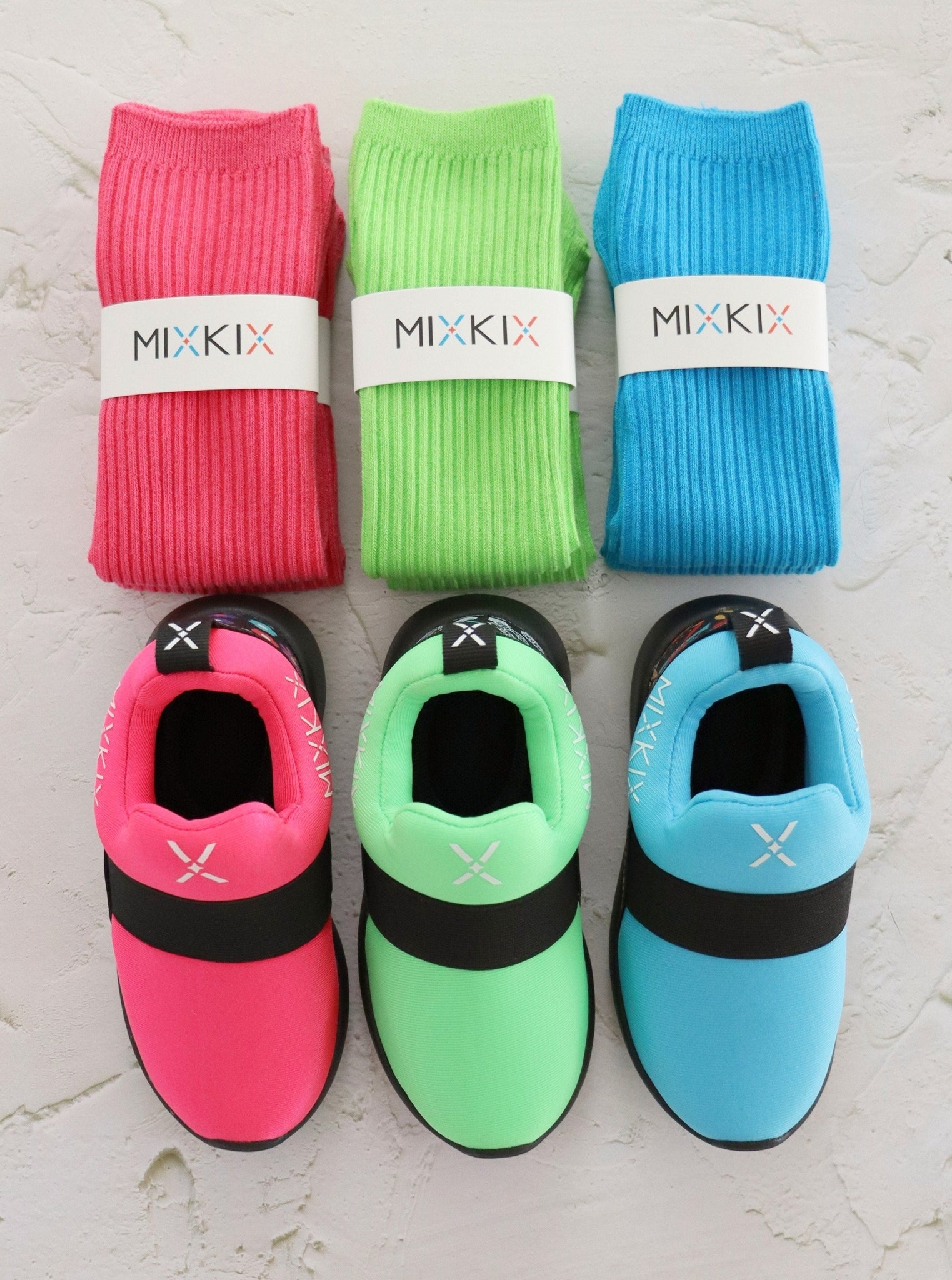 Kids sneaker and sock set in pink, green and blue